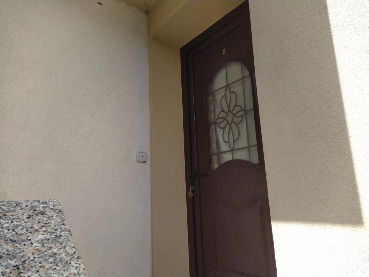 No Stress On Cres Apartment Bagian luar foto