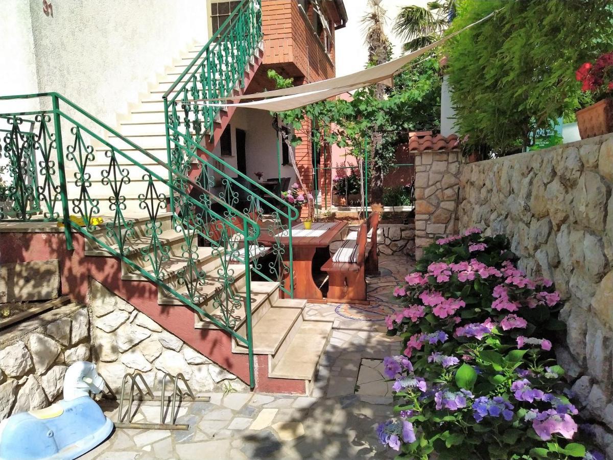 No Stress On Cres Apartment Bagian luar foto